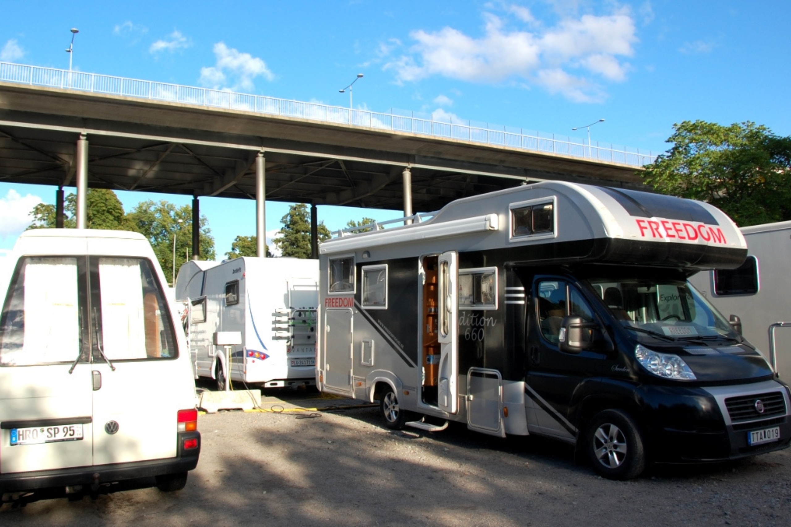 Långholmen’s motorhome camping is a city-close pitch that is open during the summer.